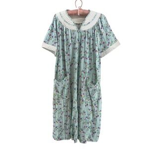 VTG Floral Print Granny Robe Pearl Snap Front Pockets Blue Green House Jacket